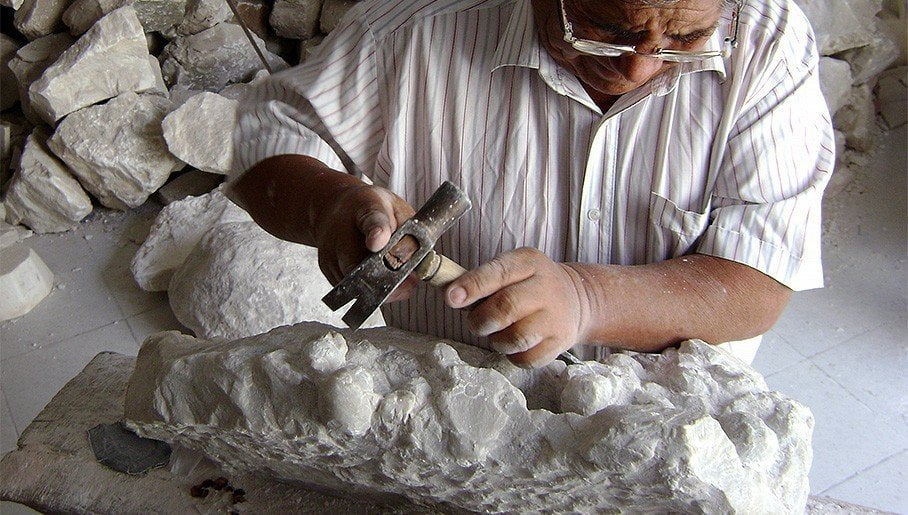a lo largo instante tribu Conocimientos y técnicas al tallado en piedra de Huamanga ya es Patrimonio  de la Nación | Viajando por Perú