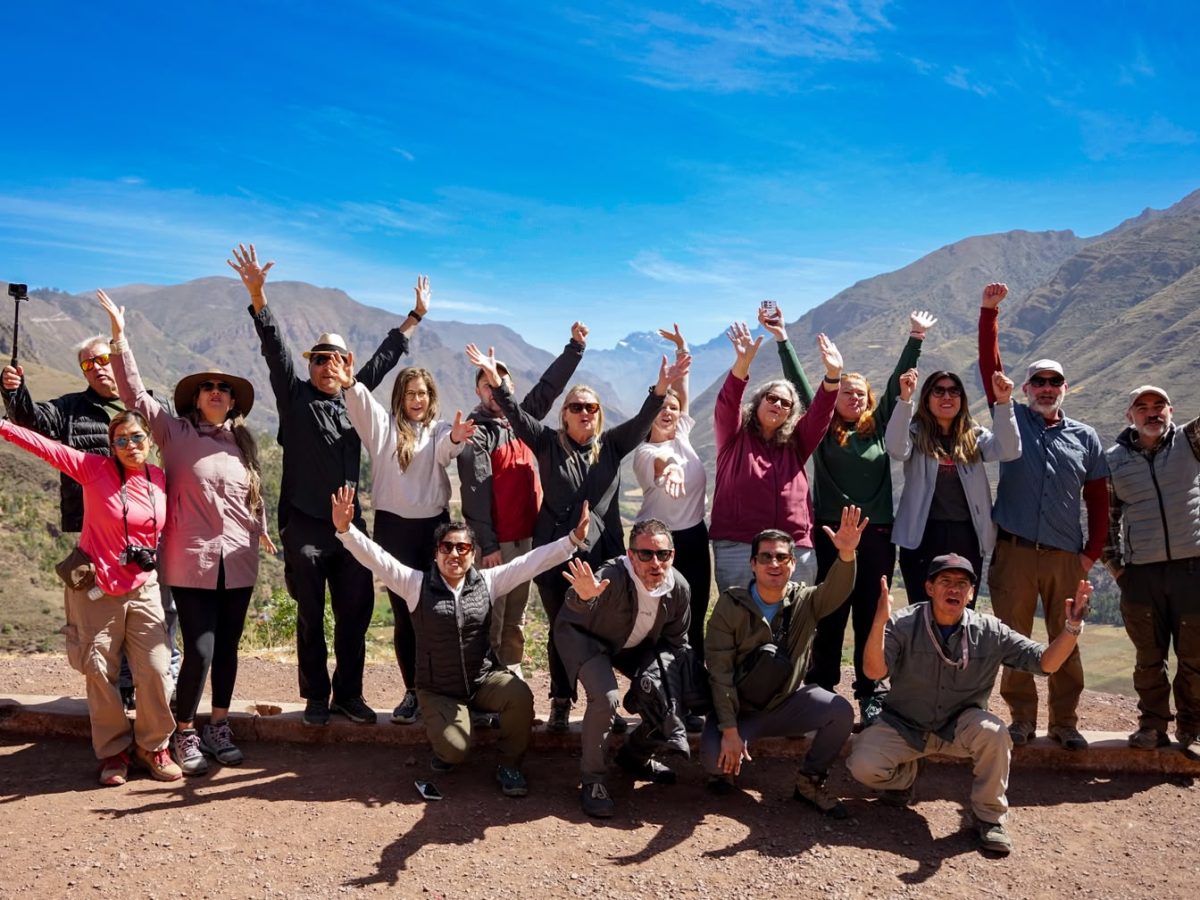 Líderes globales del turismo de aventura recorren la Amazonía, los Andes y la costa del Perú en busca de nuevas experiencias